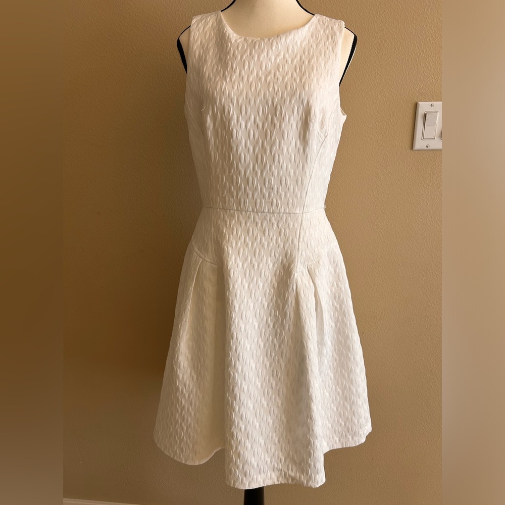 White House Black Market Dress. White size 6